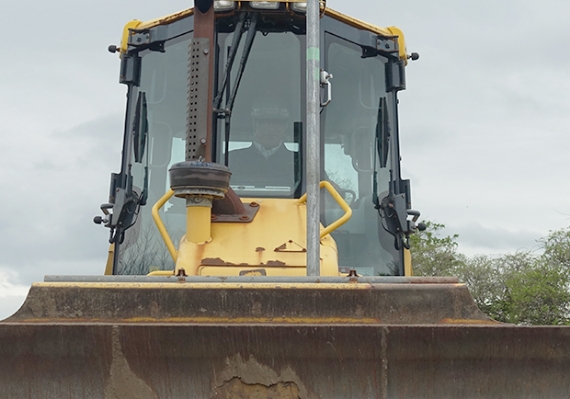 猪股　禎久の作業様子
